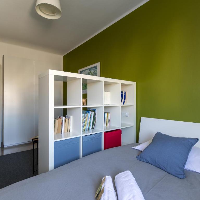 Cozy Apt - Close to City Center and Train Station - Two-Bedroom Apartment - 15