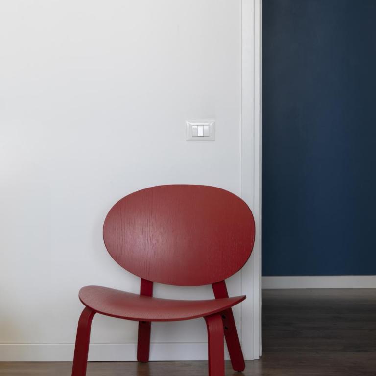 Cozy Apt - Close to City Center and Train Station - Two-Bedroom Apartment - 20