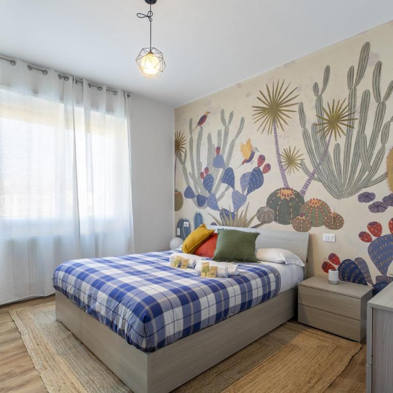 Cozy Apt - Close to City Center and Train Station - Two-Bedroom Apartment - 26