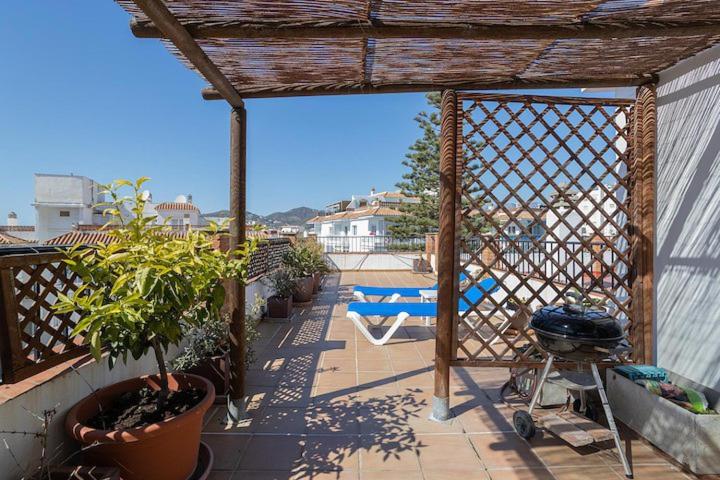 1 bedroom Penthouse with Pool access, Nerja centre - Apartamento de 1 dormitorio - 9