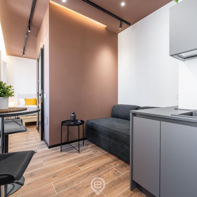 Studio Noir - One-Bedroom Apartment - 12