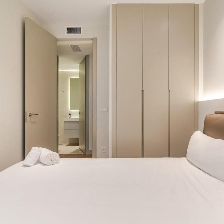 Luxury & Exclusive Apartment Salamanca 10 pax - Apartment - 32