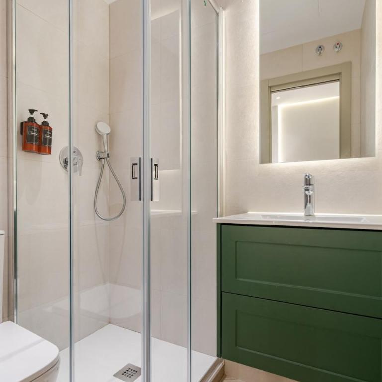 Luxury & Exclusive Apartment Salamanca 10 pax - Apartment - 6