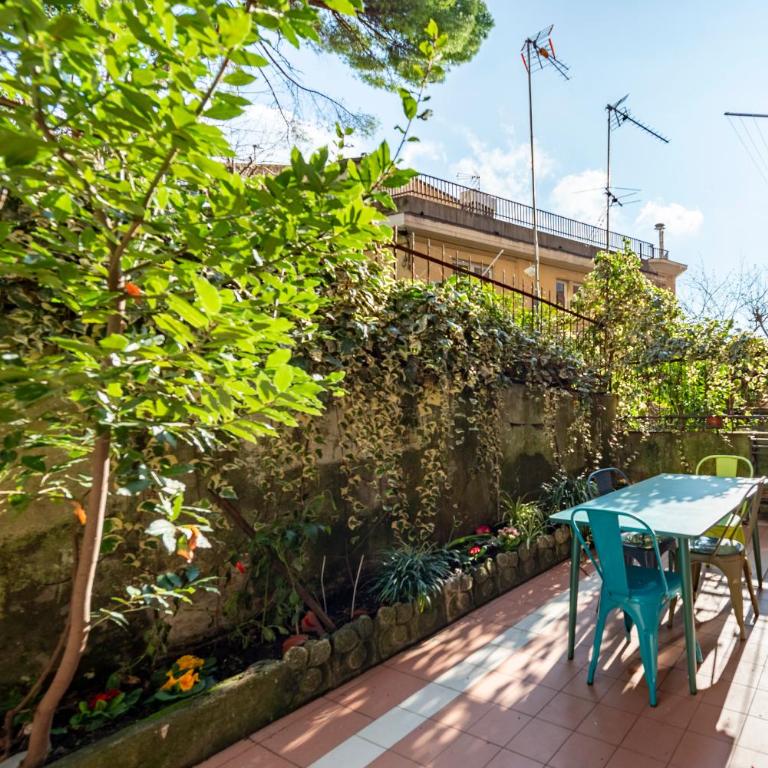 JOIVY Charming apartment with Garden in Castelletto - One-Bedroom Apartment - 5