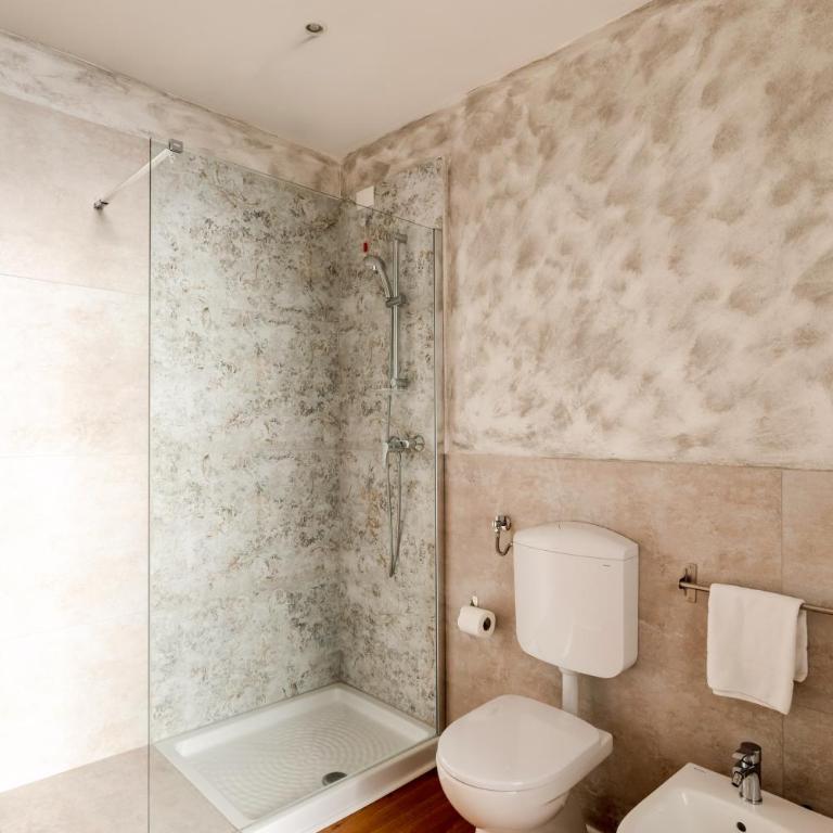 GuestHost - Padova living Experience - Diamante Apartment, Rubino Room and Smeraldo Room with shared refreshment area - Standard Double Room - 2