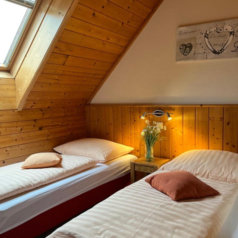 Gästehaus Kreischberg - Mayer - Apartment mit 2 Schlafzimmern und Dusche - 13