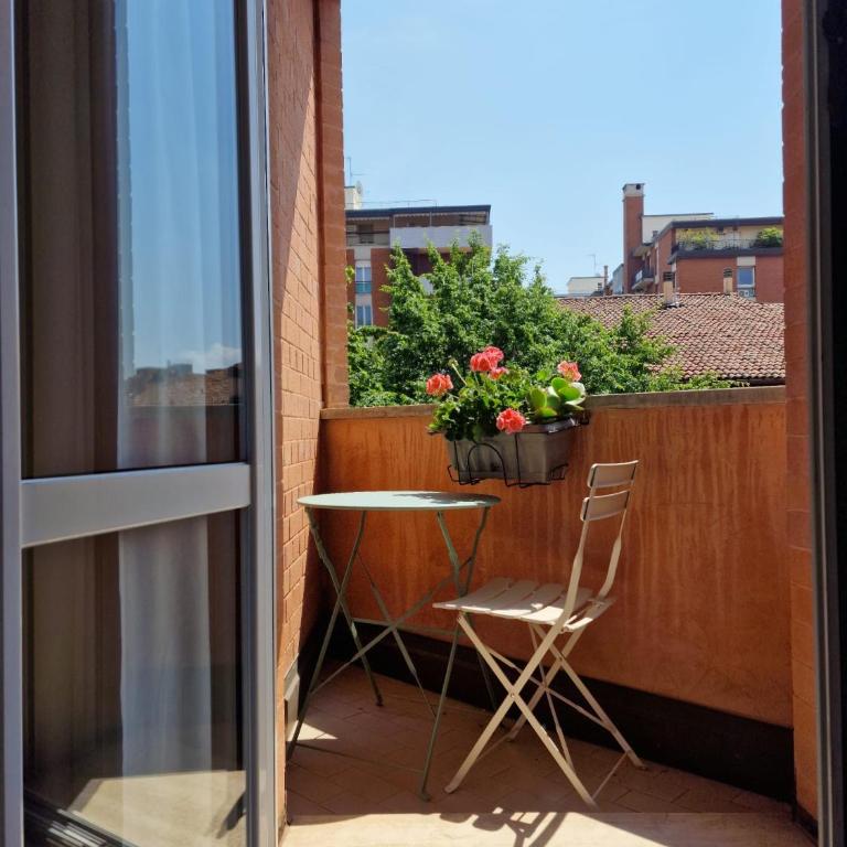 Goodluck - One-Bedroom Apartment - 2