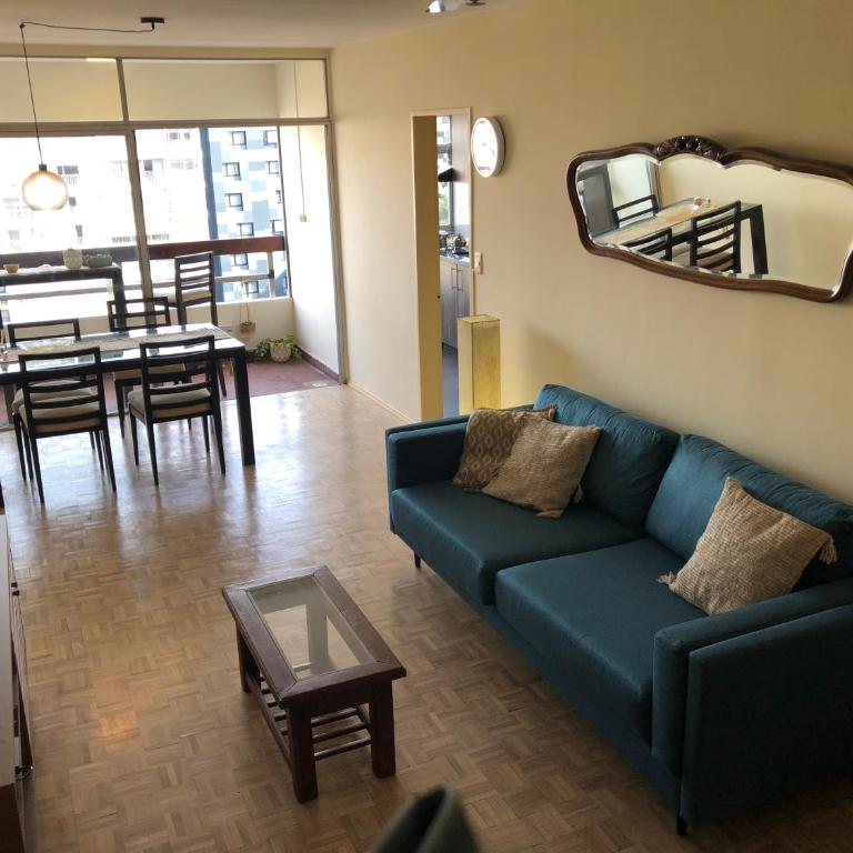 Confortable y Luminoso Apto Frente a Playa Pocitos - Apartamento de 2 dormitorios - 1