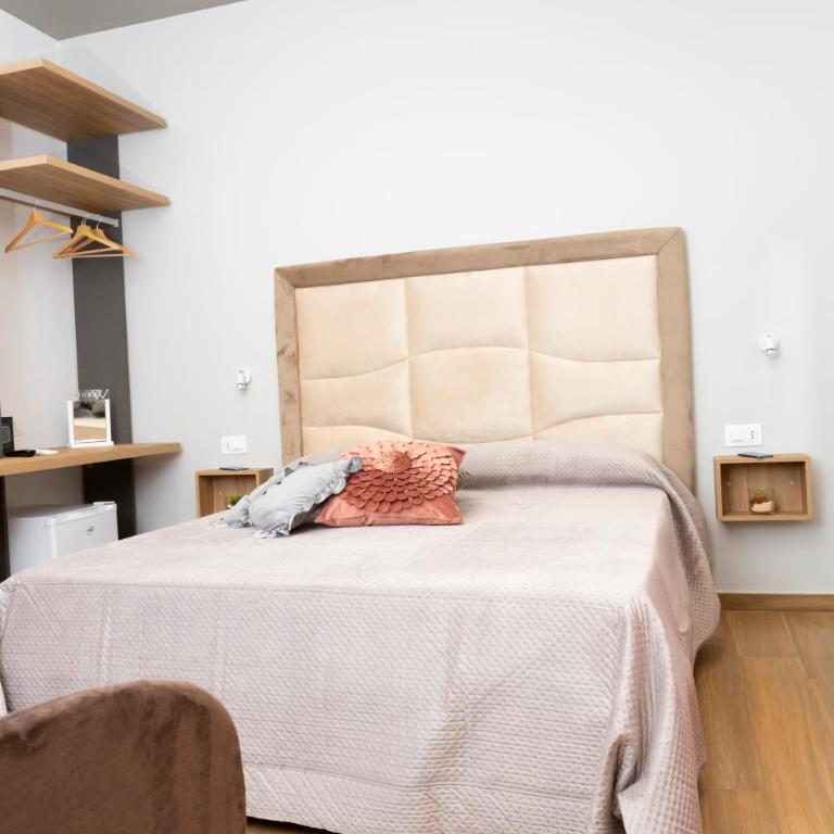 Alleria Rooms - Camera Deluxe - 1