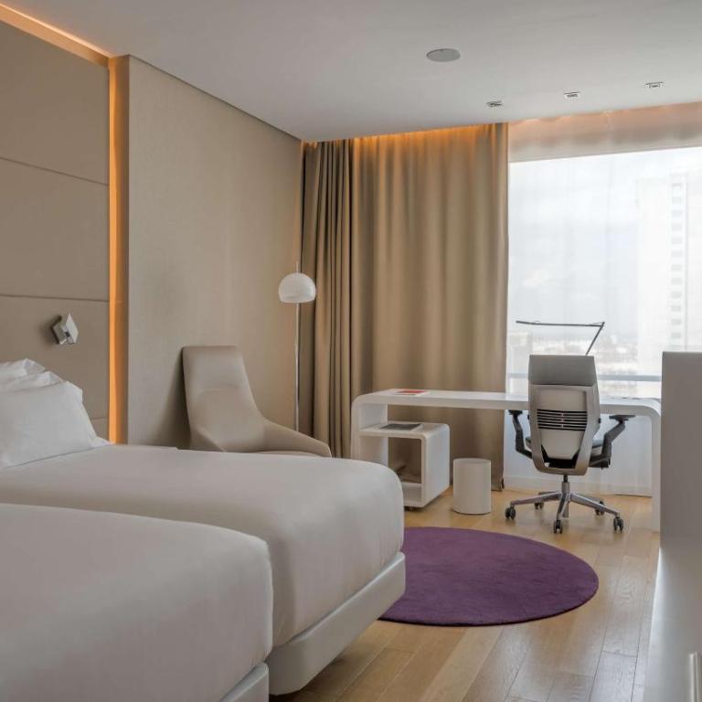 NH Collection Madrid Eurobuilding - Habitación Doble Superior - 1 o 2 camas - 1