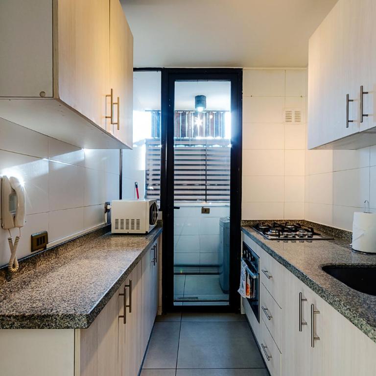 Ubicación y Comodidad a Pasos de Metro Tobalaba - Apartamento de 2 dormitorios - 14