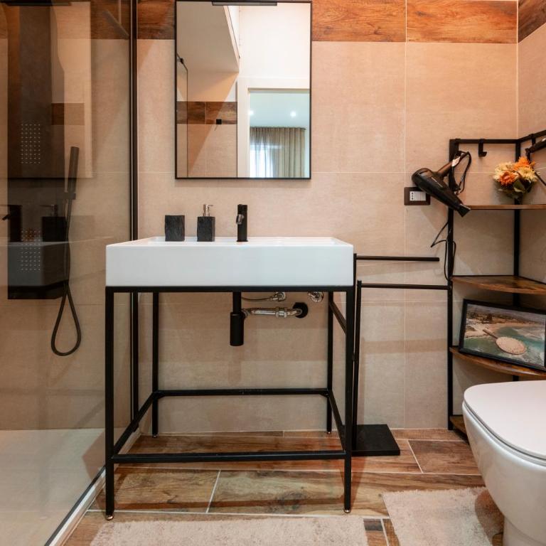 Casa Vacanze RetroScena - Suite Deluxe con Vasca Idromassaggio - 7