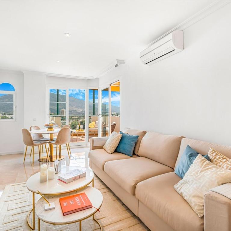 Amazing apartment with sea view in Puerto Banus - Two-Bedroom Apartment - 5