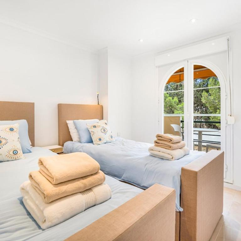 Amazing apartment with sea view in Puerto Banus - Two-Bedroom Apartment - 11
