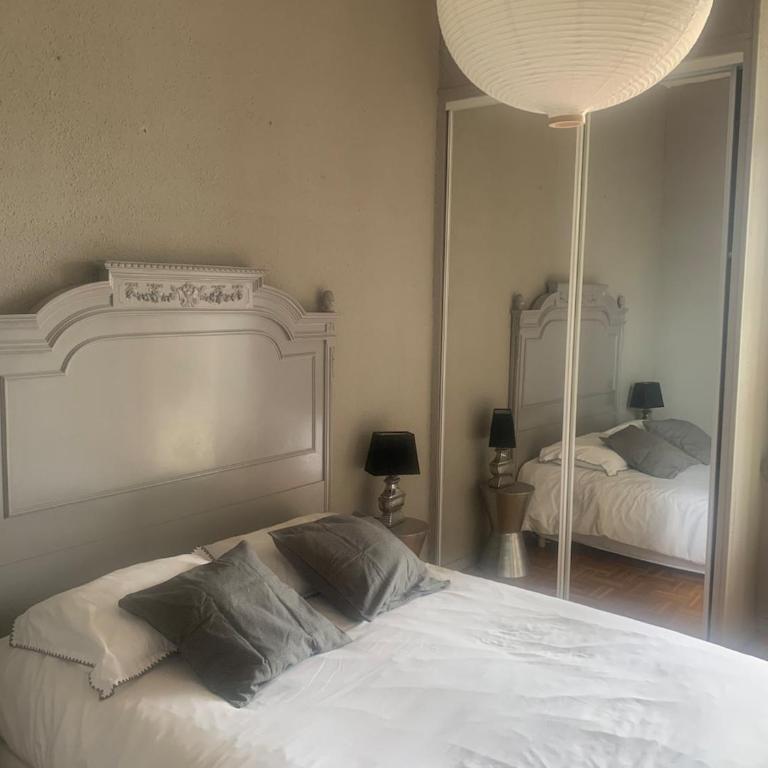Spacieux et lumineux duplex arty au centre de Sète - Appartement 4 Chambres avec Balcon - 13