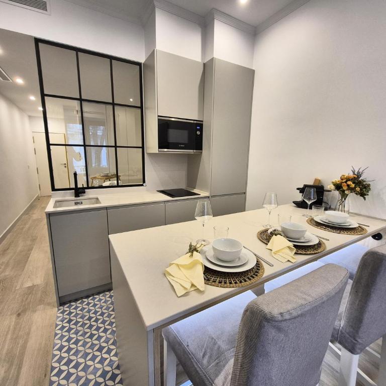 Apartamentos Plaza de España - Studio - 8