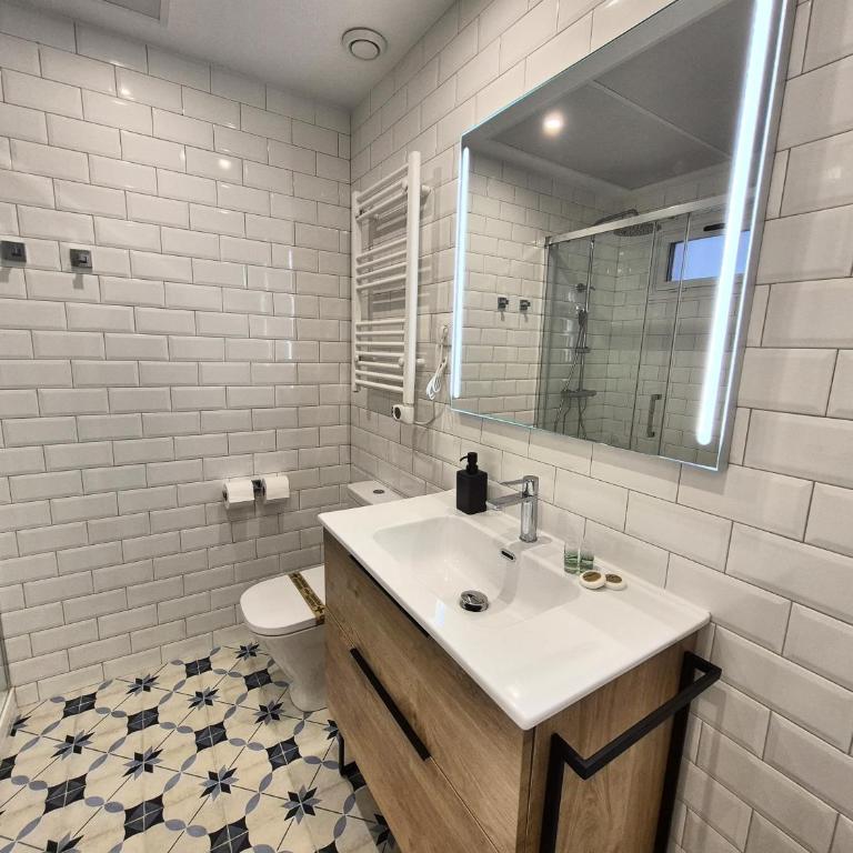 Apartamentos Plaza de España - Studio - 12