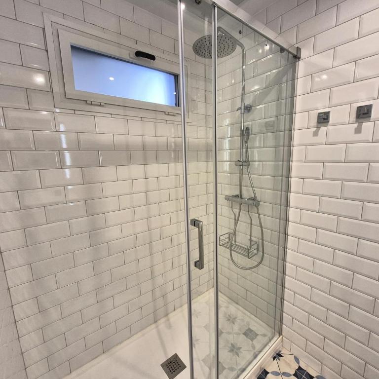 Apartamentos Plaza de España - Studio - 16