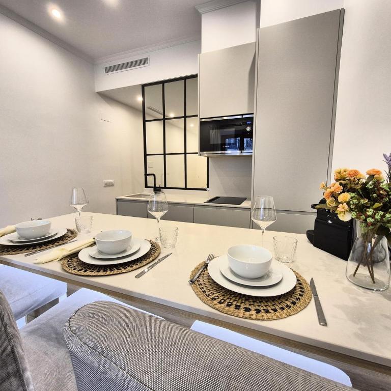 Apartamentos Plaza de España - Studio - 17