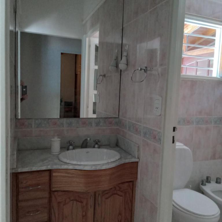 "CASA MÁGICA" ----------El precio es sin los impuestos!---- - Casa de 3 dormitorios - 68