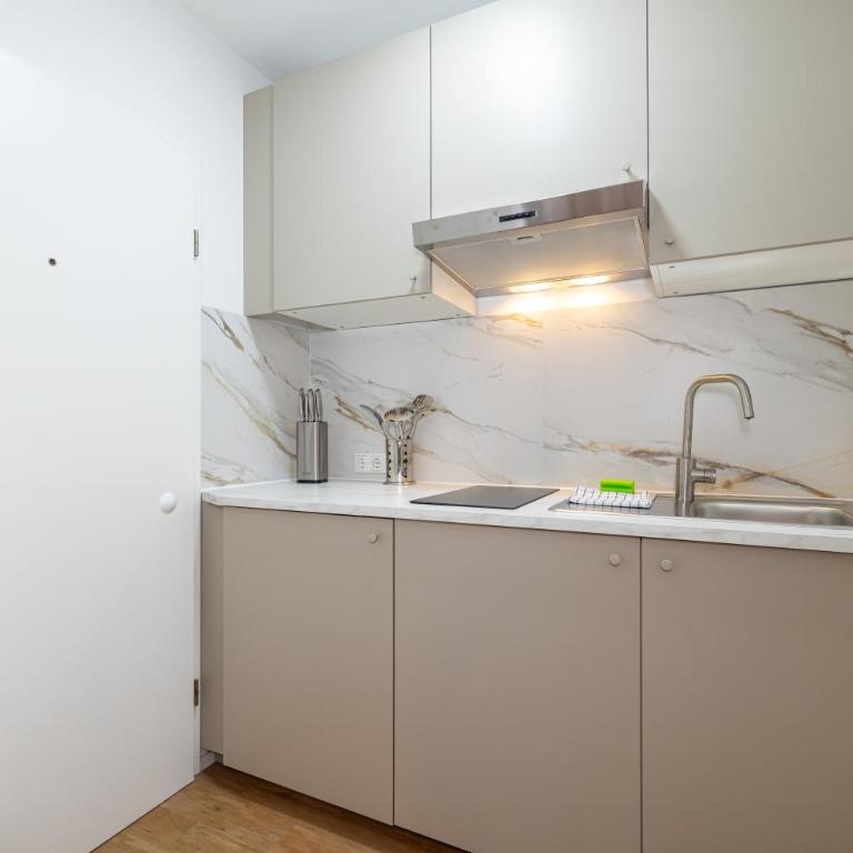 Gemütliche, moderne Ferienwohnung in Stadtnähe - Apartment mit 1 Schlafzimmer und Balkon - 6