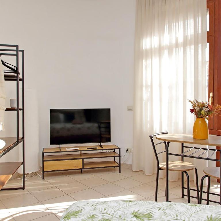 Collegamento Aeroportuale - SelfCheckin e Free WiFi - One-Bedroom Apartment - 13