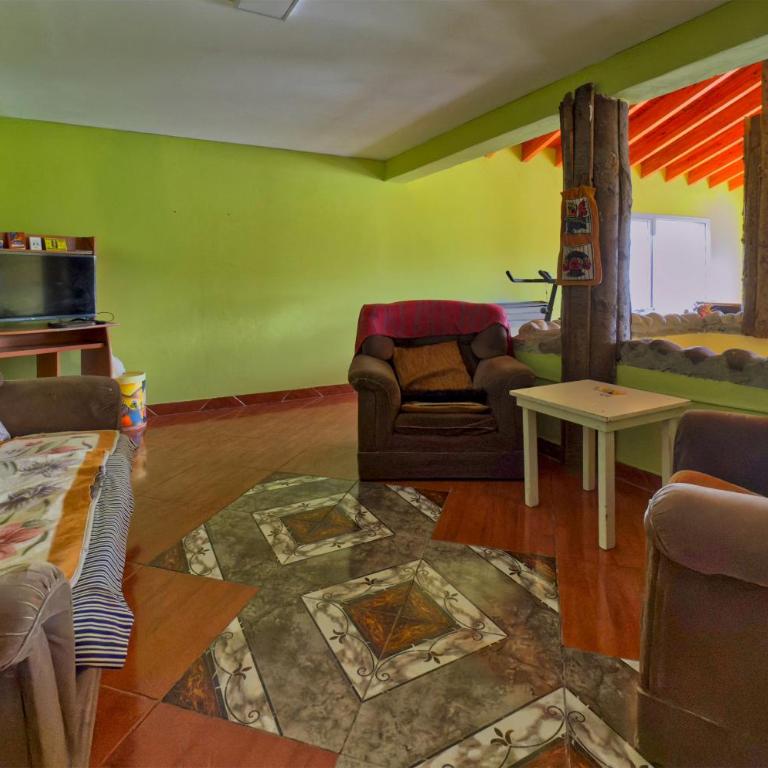 Hostel Familia de Campo - Bed in 4-Bed Mixed Dormitory Room - 1