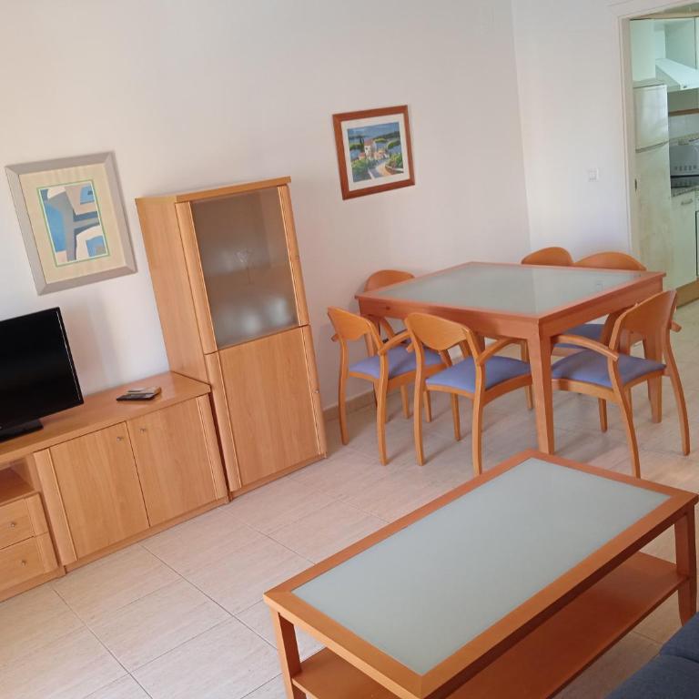 La Riviera - vista piscina- Serviden - Apartamento de 2 dormitorios - 4