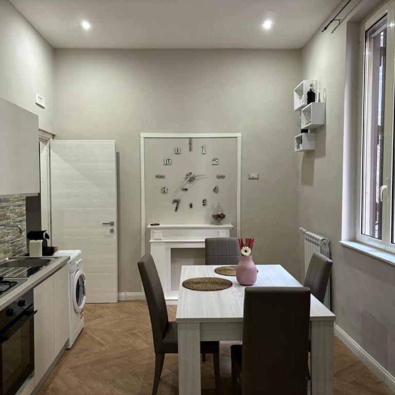 Correra Charme - Appartamento con 2 Camere da Letto - 16