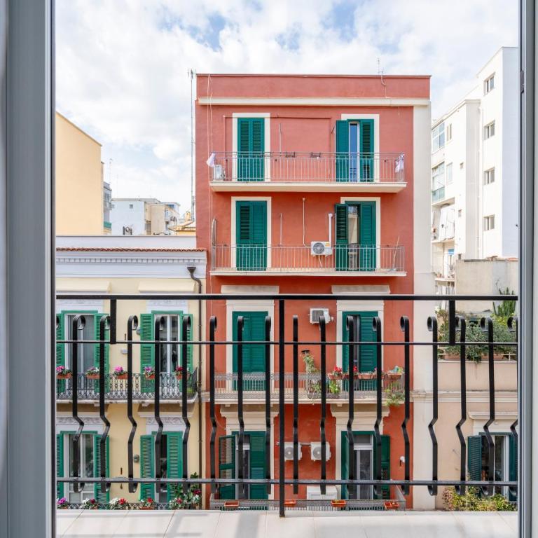 Casa di Carly - large cozy retreat in center - Two-Bedroom Apartment - 18