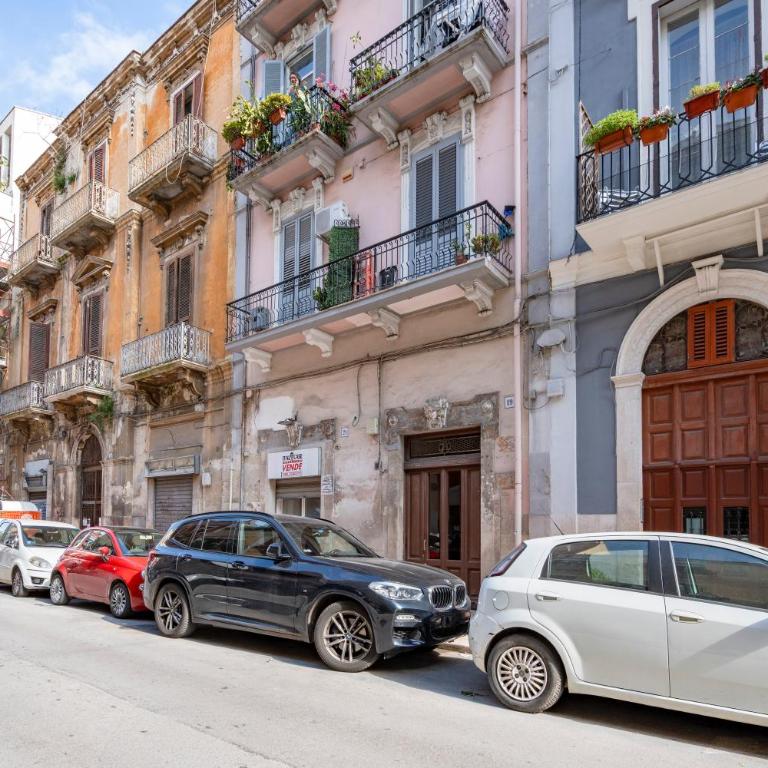 Casa di Carly - large cozy retreat in center - Two-Bedroom Apartment - 22