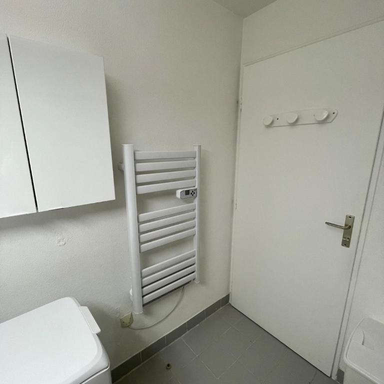 Appartement Fréjus direct Port et Plage - One-Bedroom Apartment - 24