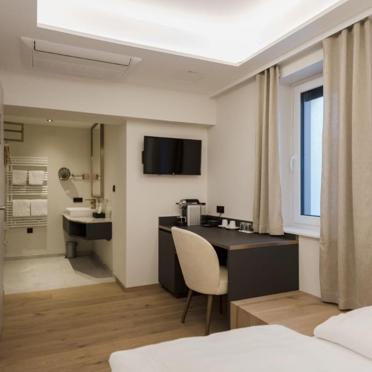 Hotel Schwarzer Bär - Deluxe Zimmer mit Queensize-Bett - 3
