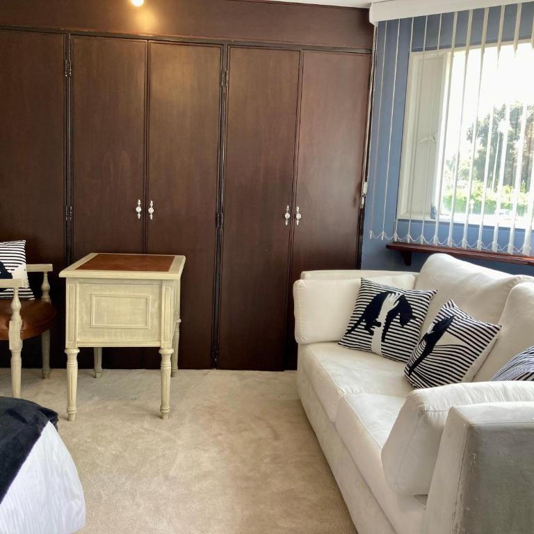 ¿Lejos de tu hogar? Aquí te sentirás a gusto. - Habitación Doble con baño privado externo - 3