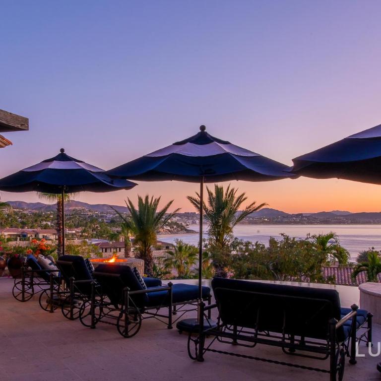 Two Neighboring Villas Fully Staffed in Villas Del Mar, Swimmable Beach! - Superior Villa - 4