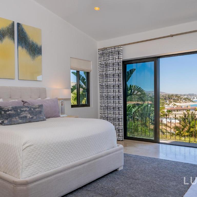 Two Neighboring Villas Fully Staffed in Villas Del Mar, Swimmable Beach! - Superior Villa - 17