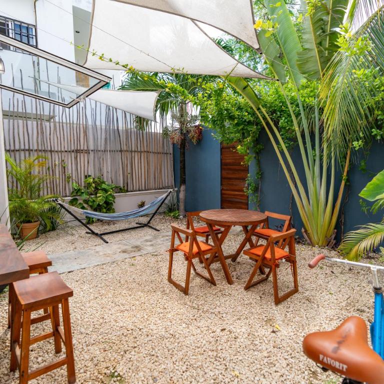 Colorful Downtown House with Private Pool - Casa con 1 dormitorio - 5