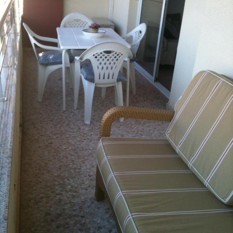 PRIMERA LINEA DE PLAYA con garaje - Apartamento de 2 dormitorios con balcón y vistas al mar - 15