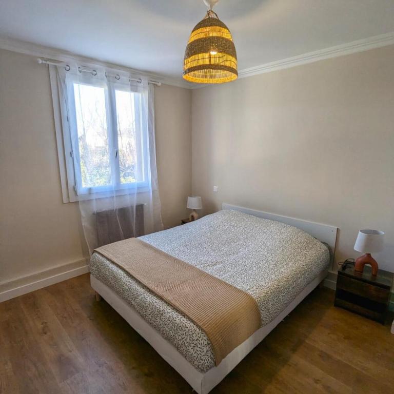 Maison lumineuse avec Jardin - Apartment - 2
