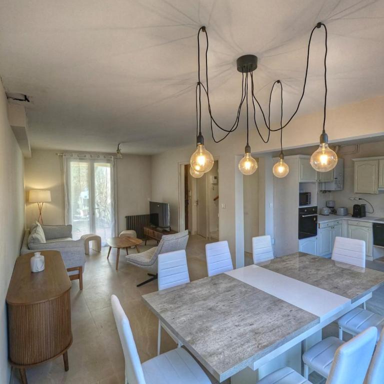 Maison lumineuse avec Jardin - Apartment - 4
