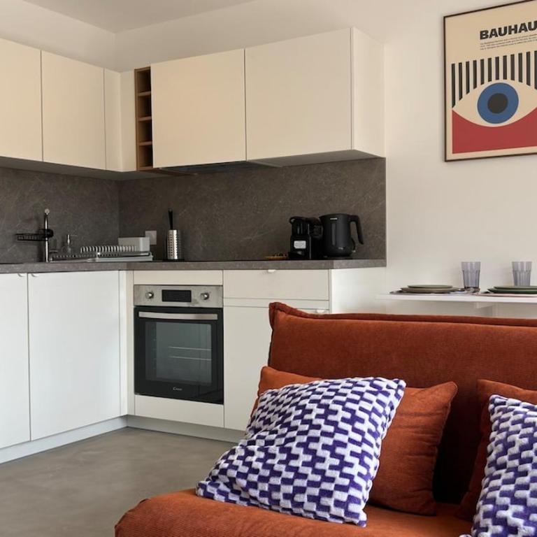 Le BAUHAUS appart moderne et rénové avec parking - Apartment mit 1 Schlafzimmer - 6