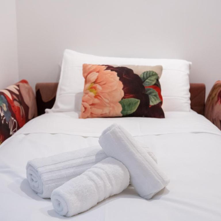 Bhr Brancaccio 83 - Camera Matrimoniale con Letto Supplementare - 17