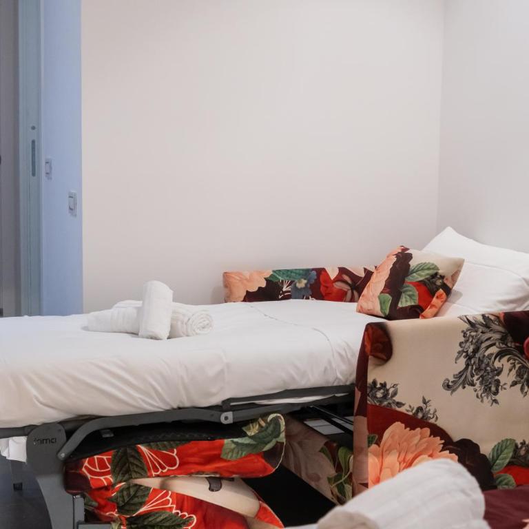 Bhr Brancaccio 83 - Camera Matrimoniale con Letto Supplementare - 11