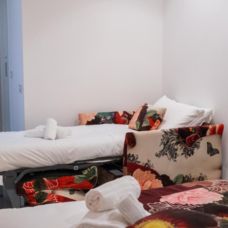 Bhr Brancaccio 83 - Camera Matrimoniale con Letto Supplementare - 24