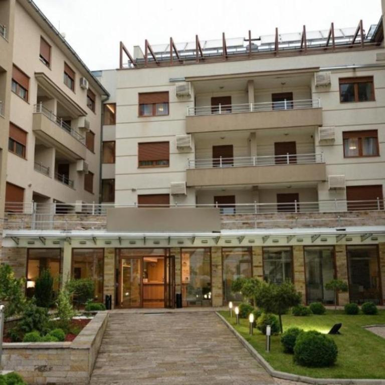 Apolon Spa Lux - One-Bedroom Apartment - 3
