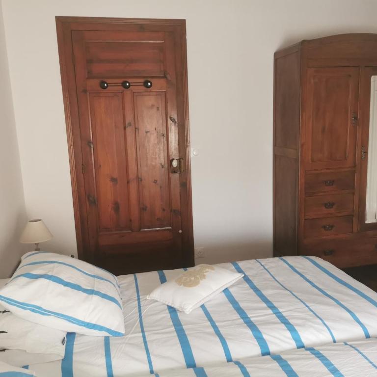 Maison bretonne traditionnelle - Four-Bedroom Vacation Home - 2