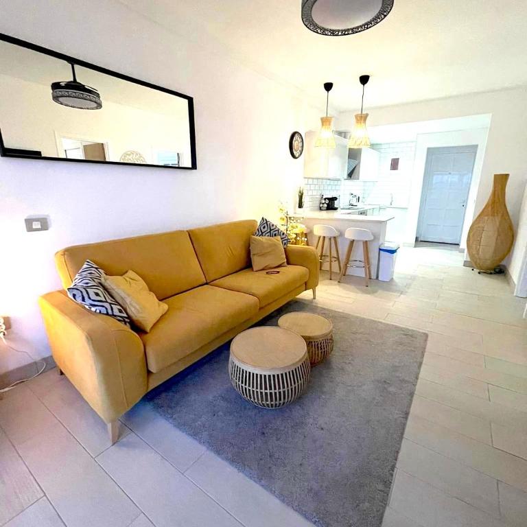 Juana - Two-Bedroom Apartment - 1