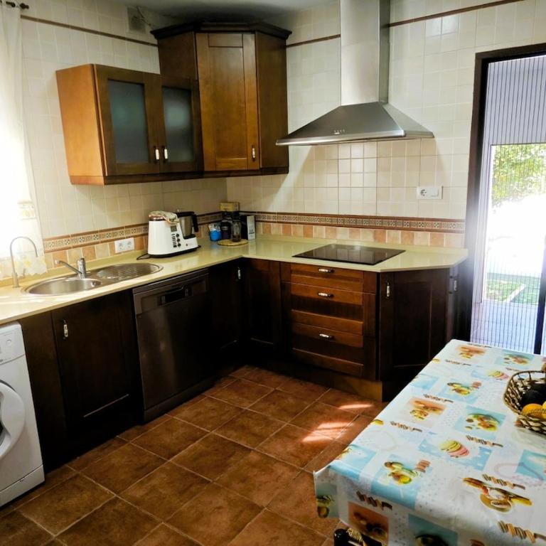 Chalet Familiar Relax con piscina y Aire Acondicionado - Casa de 3 dormitorios - 26