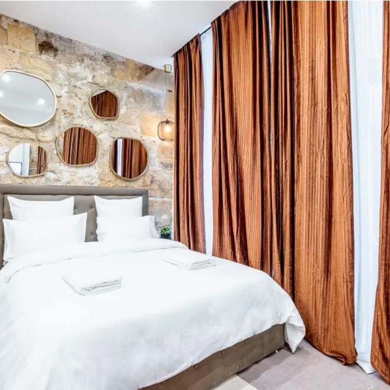 Keyz - Spacious 2 Bedrooms in Le Marais - Two-Bedroom Superior Apartment - 8