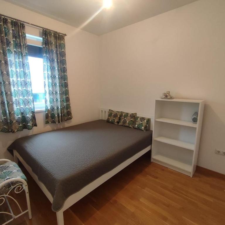 Apartman Sedra - Two-Bedroom Apartment with Terrace - 12